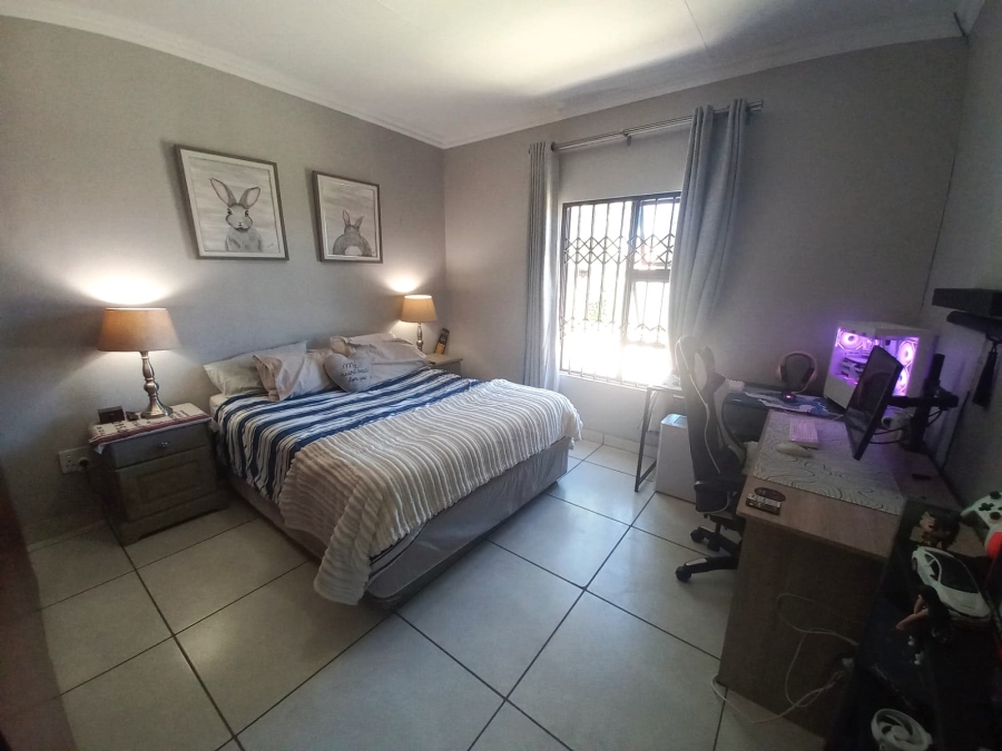 2 Bedroom Property for Sale in Waterberry Estate North West